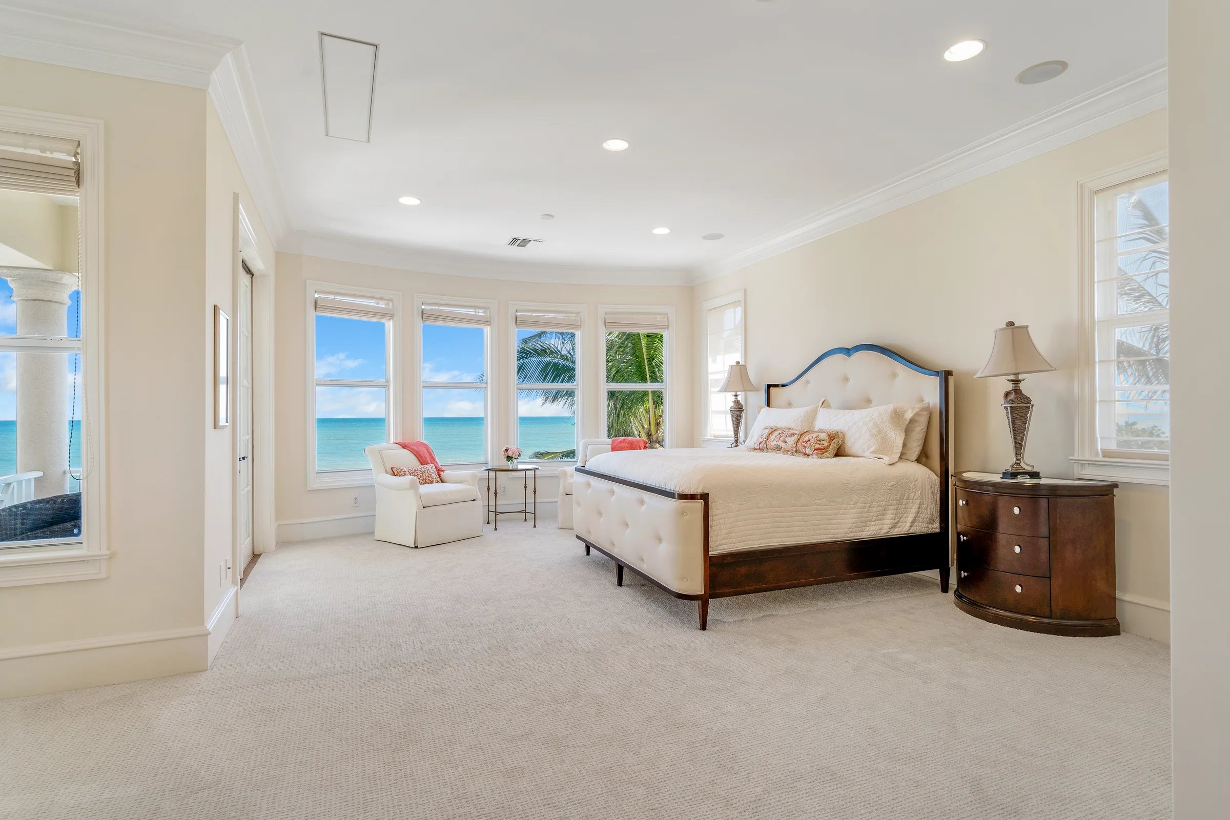 Owner's suite alternate angle