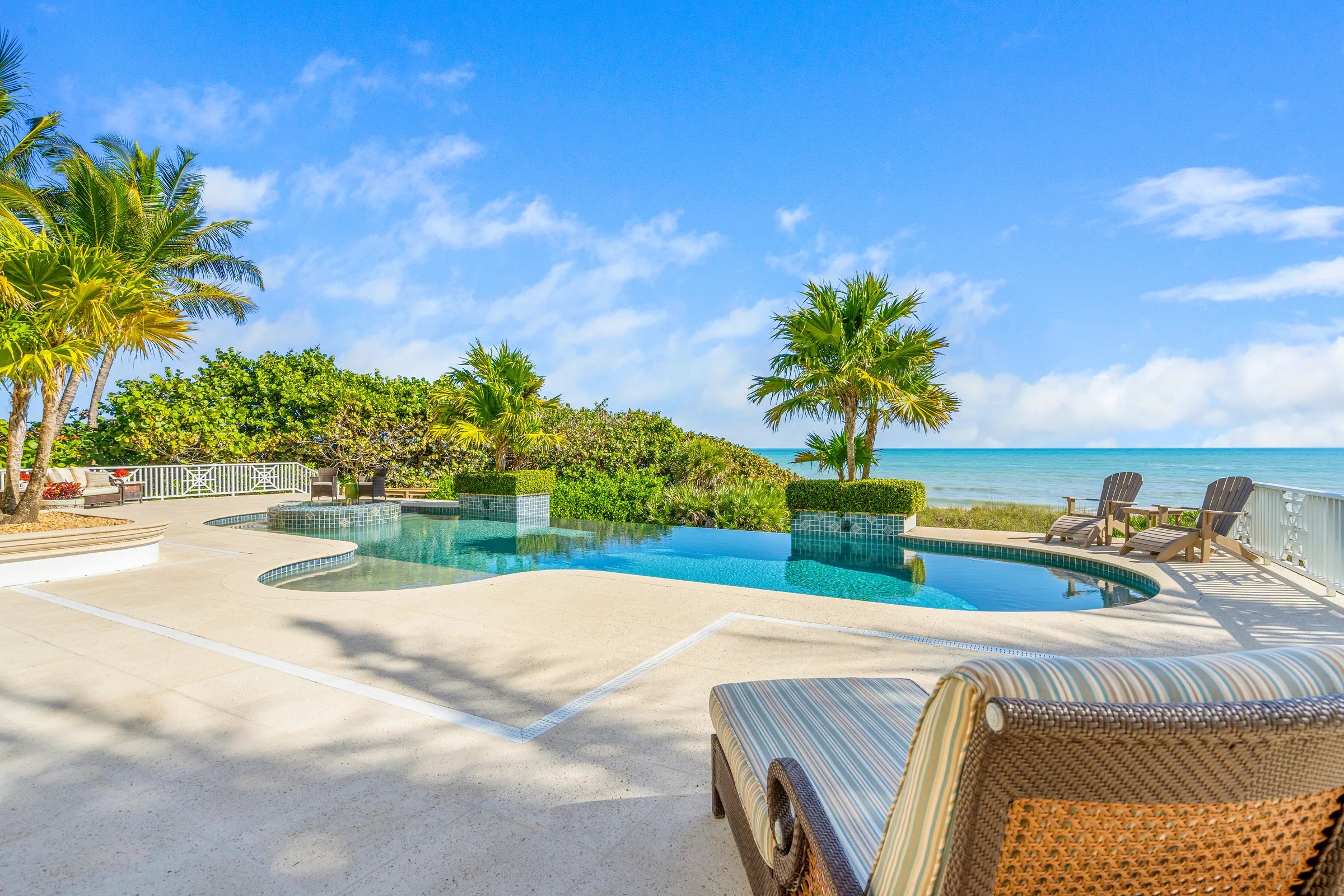 Pool travertine deck wide